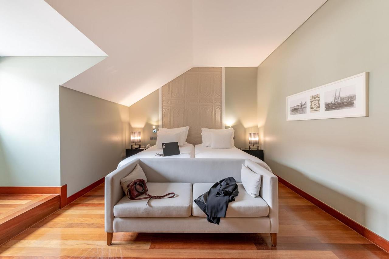 Pousada De Lisboa - Small Luxury Hotels Of The World Εξωτερικό φωτογραφία A room at the hotel