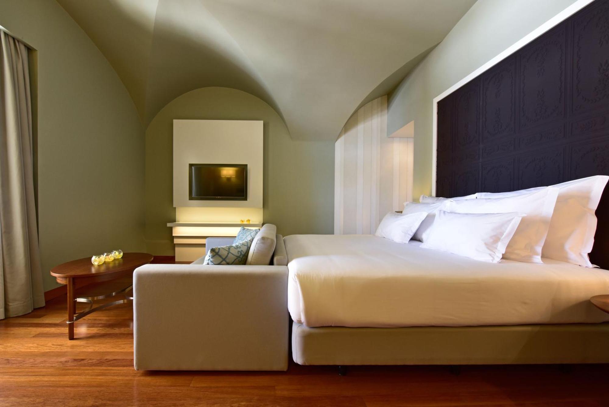 Pousada De Lisboa - Small Luxury Hotels Of The World Εξωτερικό φωτογραφία A room at the hotel